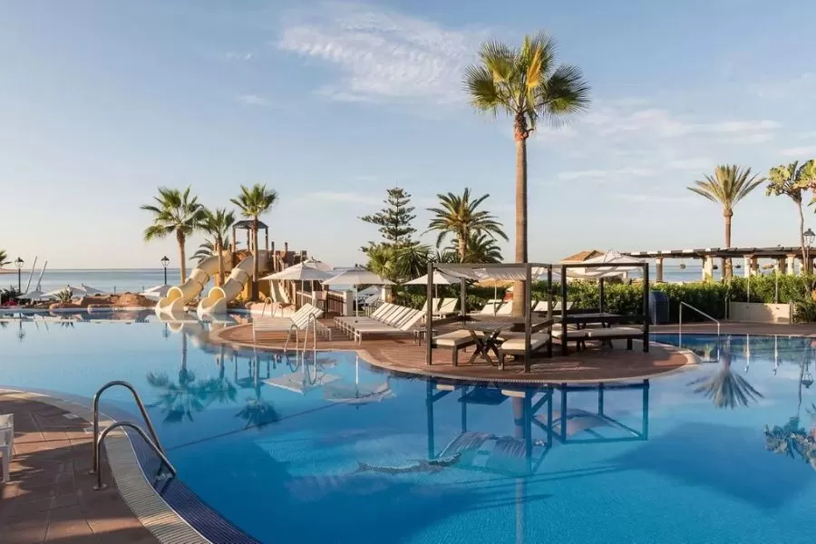 Luxury beachfront view of Marriott Marbella Beach Resort Dubai by Bon Voyage Timeshare